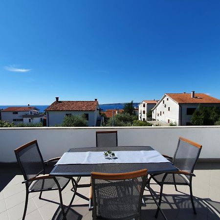 Apartmani Alta Krk Town Bagian luar foto