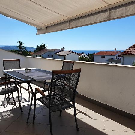 Apartmani Alta Krk Town Bagian luar foto