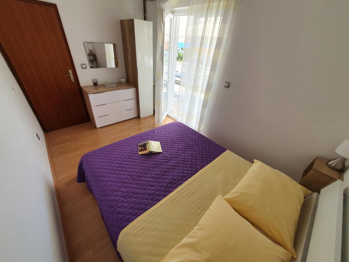 Apartmani Alta Krk Town Bagian luar foto