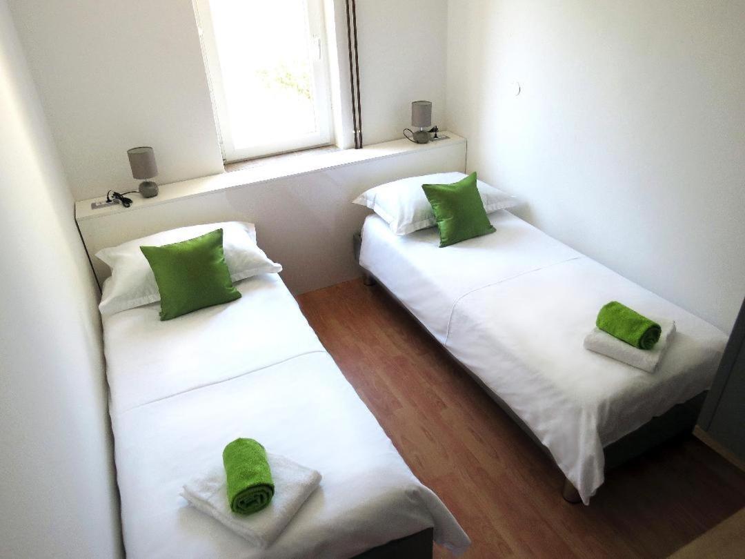 Apartmani Alta Krk Town Bagian luar foto
